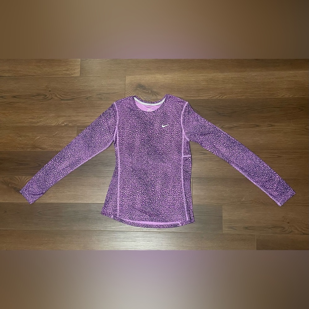 Nike running dri fit womens size small reflective long sleeve top